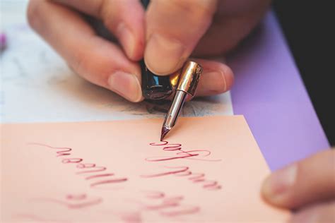 how to use calligraphy dip pen and the importance of consistency in life